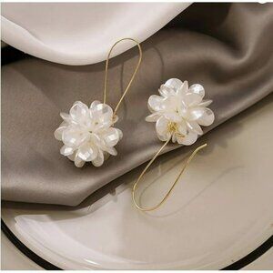 Boho White Flower Dangle Earrings Daisy Resin Gold Plated Bridal‎
